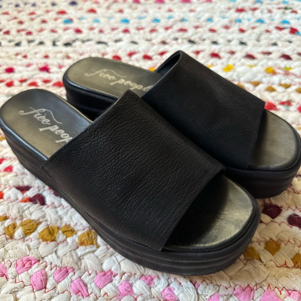 Free People Platform Slides